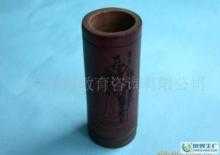 歷史人物竹雕筆筒 文教雅趣與傳統文化的交融